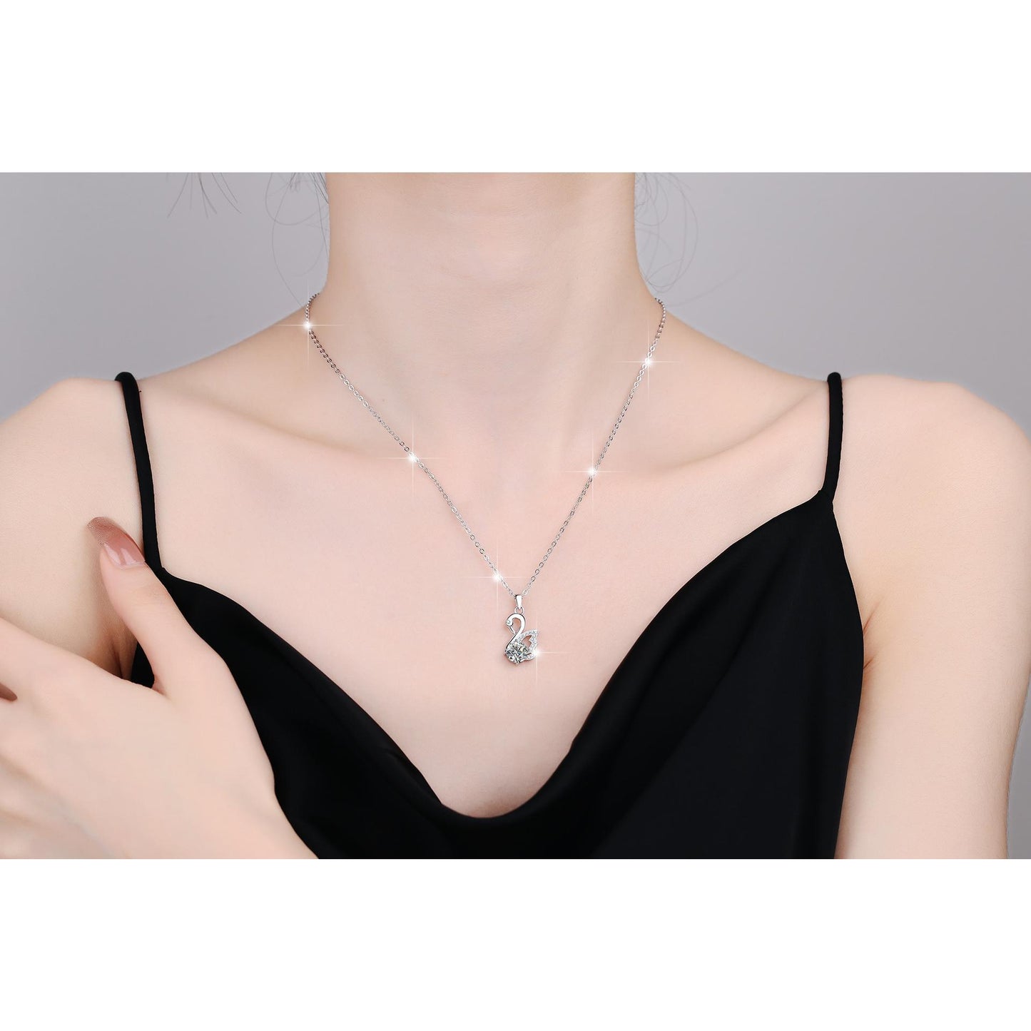 【#157】925 Sterling Silver Swan Moissanite Necklace
