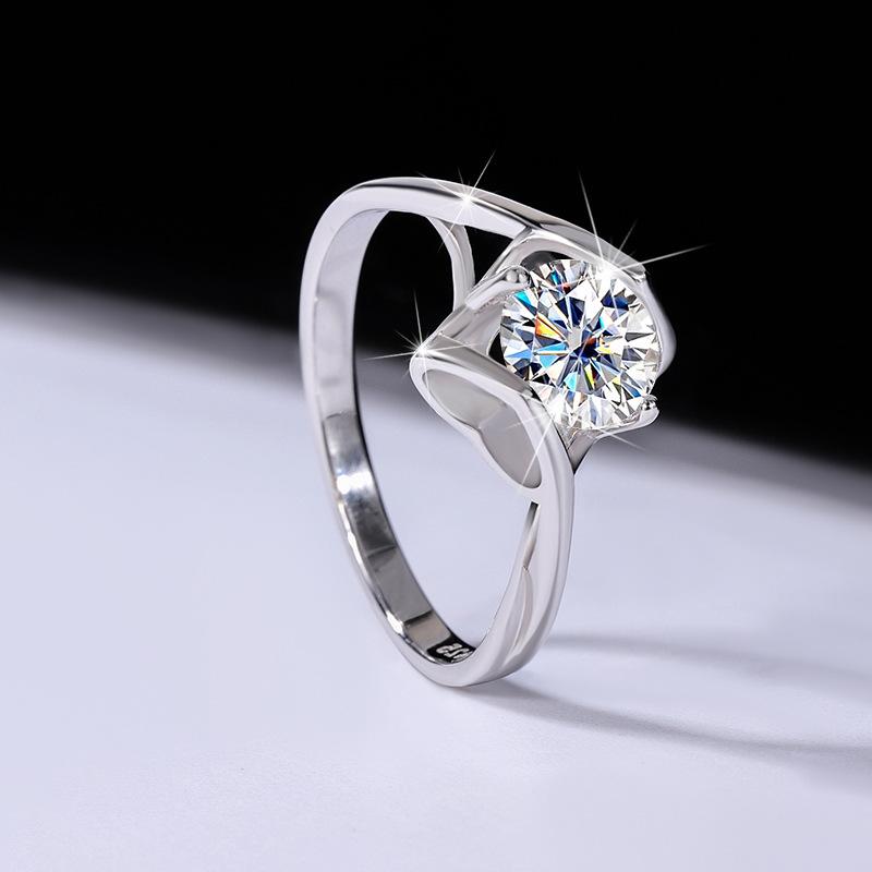 【#200】925 Sterling Silver Heart-To-Heart Moissanite Ring
