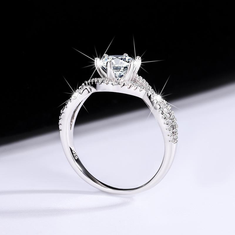 【#189】925 Sterling Silver Twisted Design Halo Setting Moissanite Ring