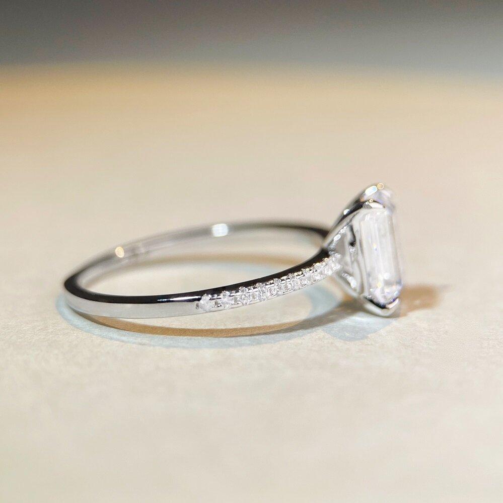 【#204】925 Sterling Silver 1CT Emerald Cut Moissanite Ring