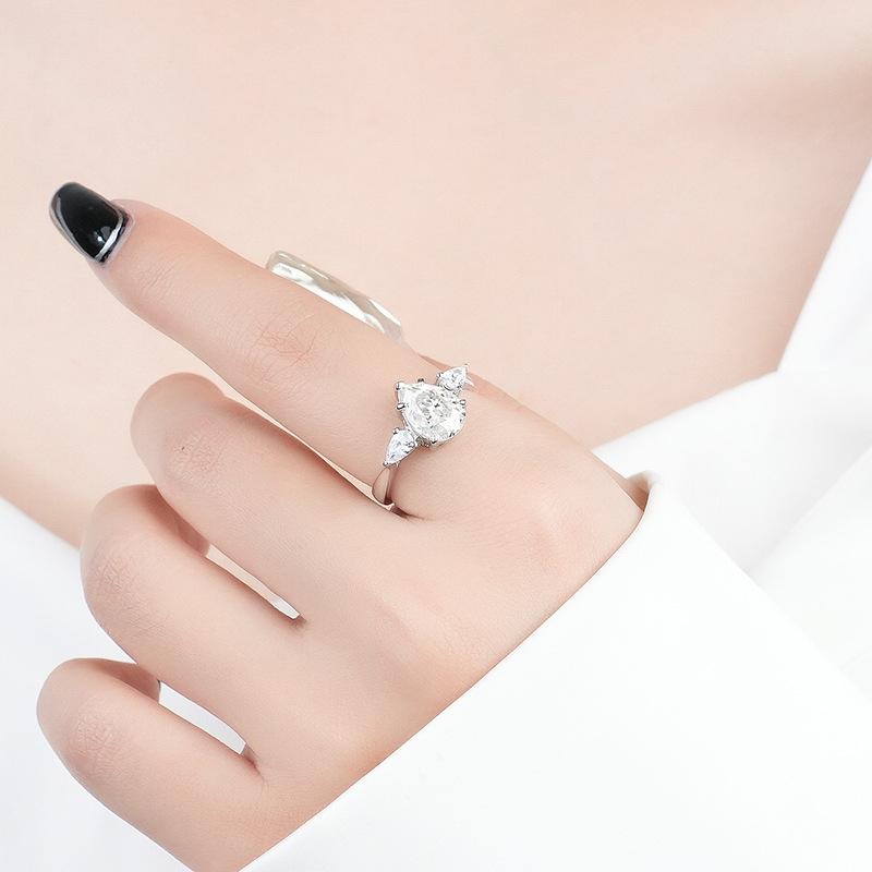 【#202】925 Sterling Silver 2CT Three Stone Setting Pear Shape Moissanite Ring