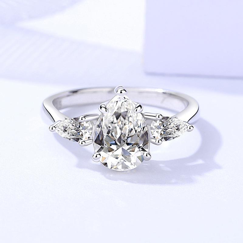 【#202】925 Sterling Silver 2CT Three Stone Setting Pear Shape Moissanite Ring