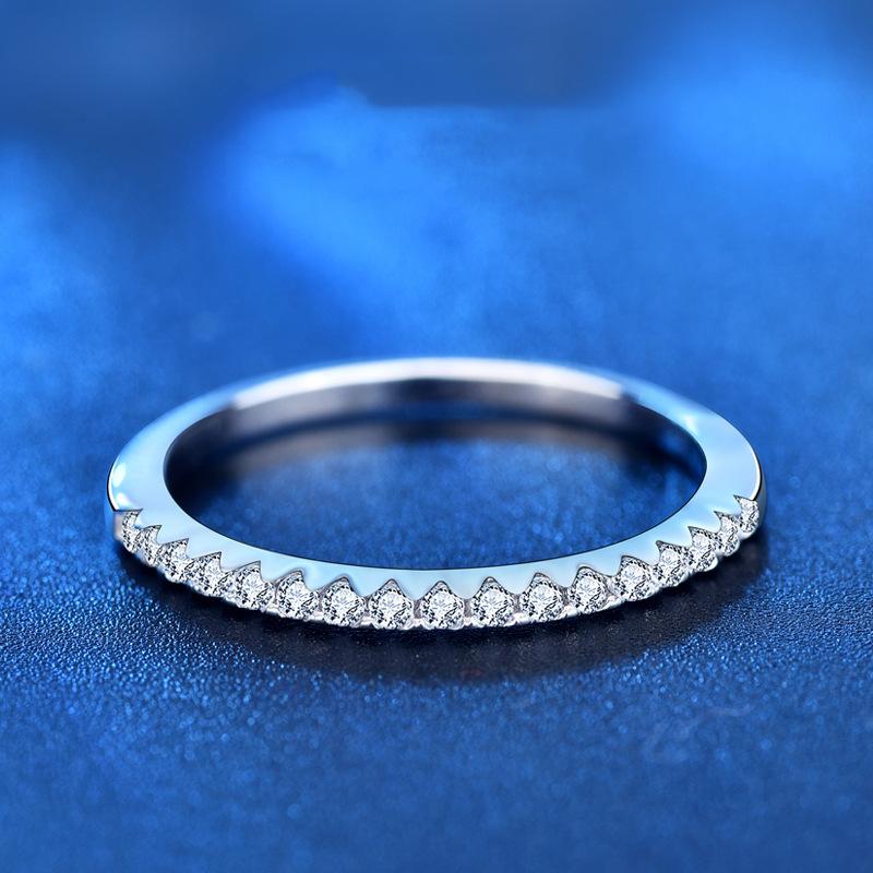 Elegant 925 Sterling Silver Slim Row Moissanite Diamond Ring2