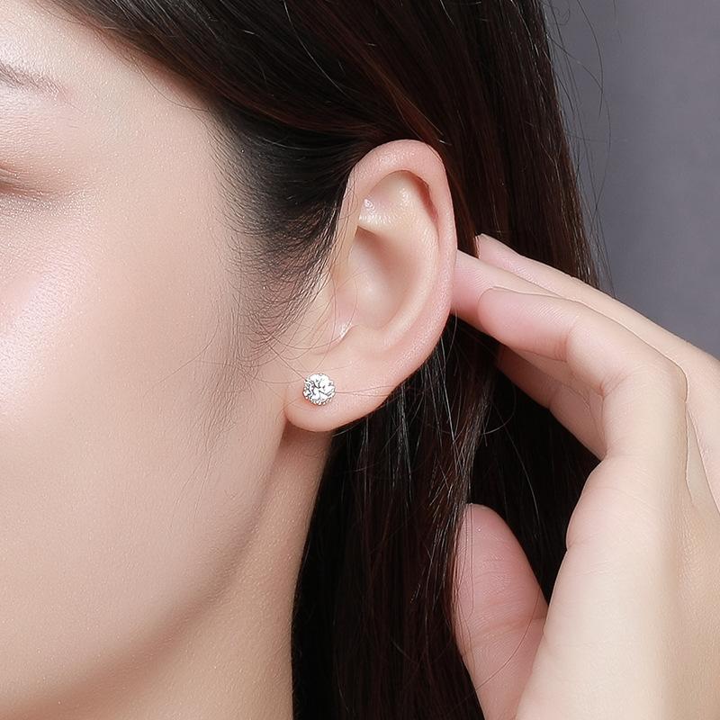 【#192】925 Sterling Silver Six-Claw Moissanite Stud Earrings