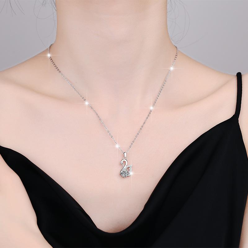 【#157】925 Sterling Silver Swan Moissanite Necklace