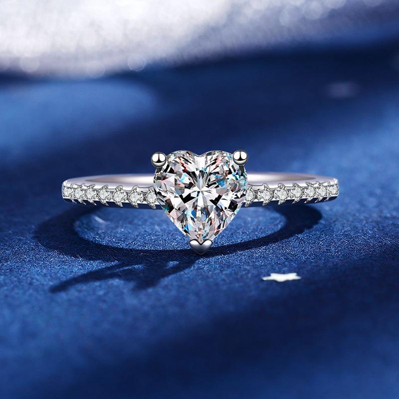 【#27】925 Sterling Silver Heart Shape Moissanite Ring