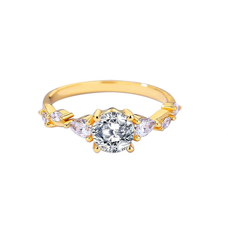 Elegant 925 Sterling Silver Four-Claw 1CT Moissanite Engagement Ring4