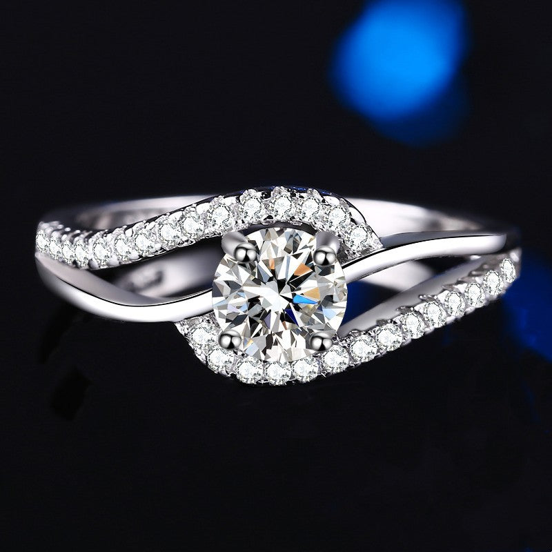 【#310】925 Sterling Silver Moissanite Ring Round Cut Twist Band Sparkle Gemstone Promise Engagement Rings for Women Jewelry Gift