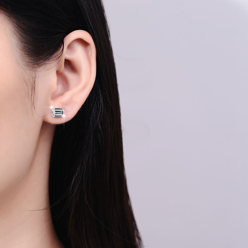 【#302】925 Sterling Silver Emerald Cut Moissanite Stud Earrings Sparkly Clear Gemstone Ear Ring Jewelry for Women Gift