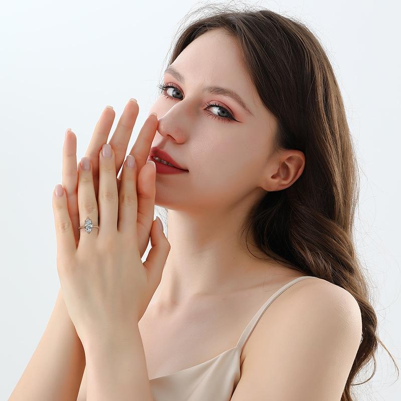 【#110】925 Sterling Silver 2/3CT Marquise Cut Synthetic Moissanite Ring