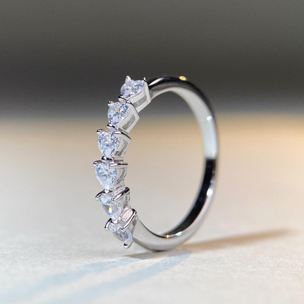 【T16】925 Sterling Silver Heart-shaped Cubic Zirconia Ring