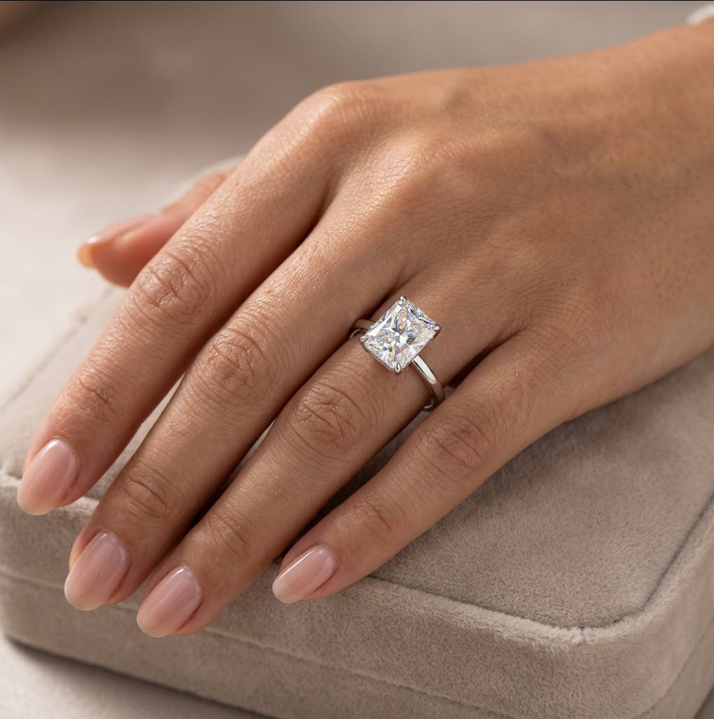 【304】925 Sterling Silver Moissanite Radiant Cut Solitaire Ring for Women Radiant Cut Sparkling Engagement Promise Ring Jewelry Fine Gifts