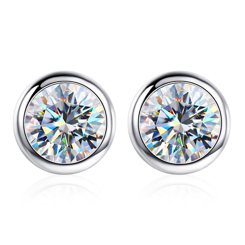 【#176】Bezel Setting Round Shape Moissanite Stud Earrings in 925 Sterling Silver