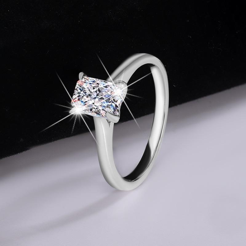 【#68】925 Sterling Silver Radiant Cut Moissanite Ring