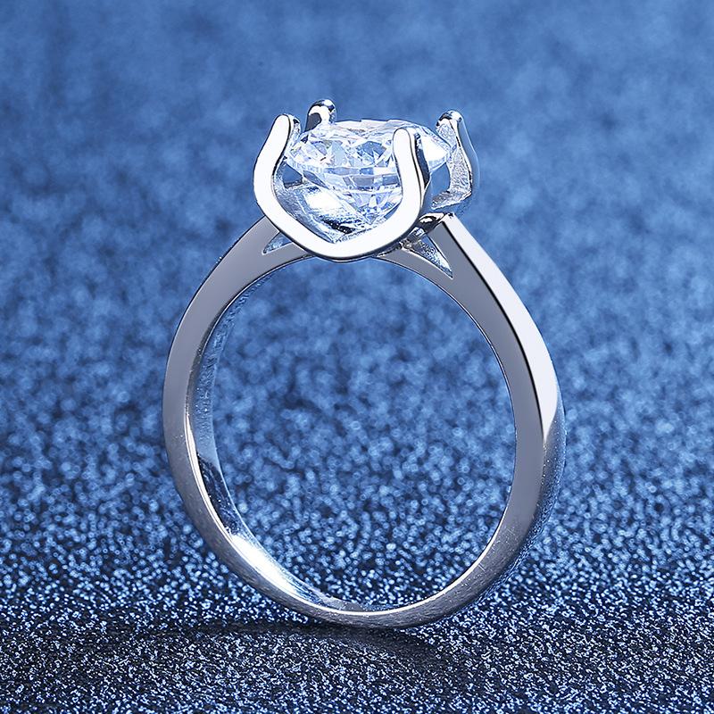 Elegant 925 Sterling Silver Moissanite Diamond Bull Head Ring1