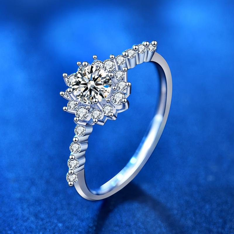 925 Sterling Silver Moissanite Ring with Niche Design for Women, Cross-Border Live Broadcast New Diamond Ring in Ins Cold Style3