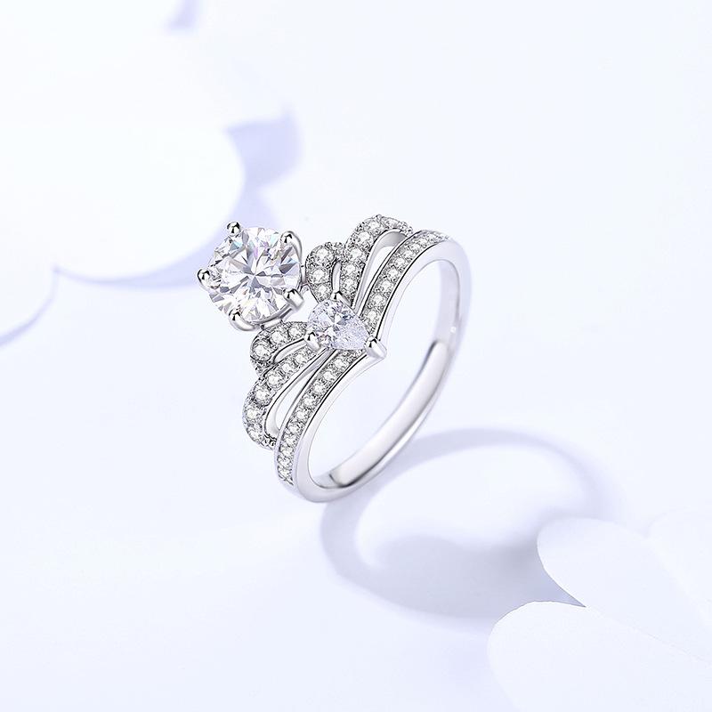 Elegant 925 Sterling Silver Moissanite Crown Ring0