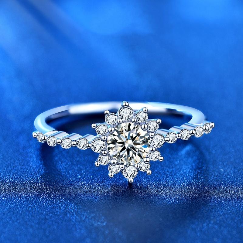 925 Sterling Silver Moissanite Ring with Niche Design for Women, Cross-Border Live Broadcast New Diamond Ring in Ins Cold Style4