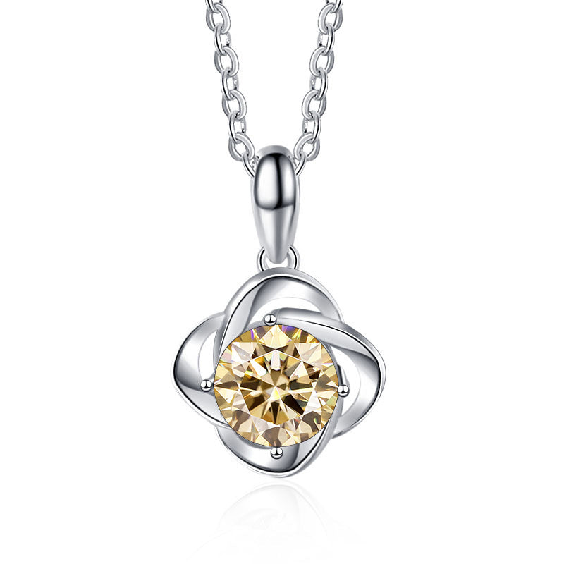 Exclusive four-leaf clover 1 karat color moissanite diamond necklace with simple Korean style clavicle chain4