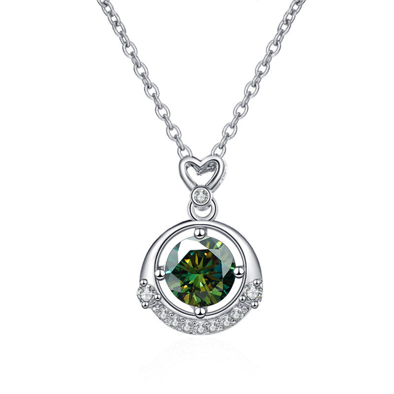 Classic small heart four-claw moissanite crown necklace with cross-border color, female pendant clavicle chain4