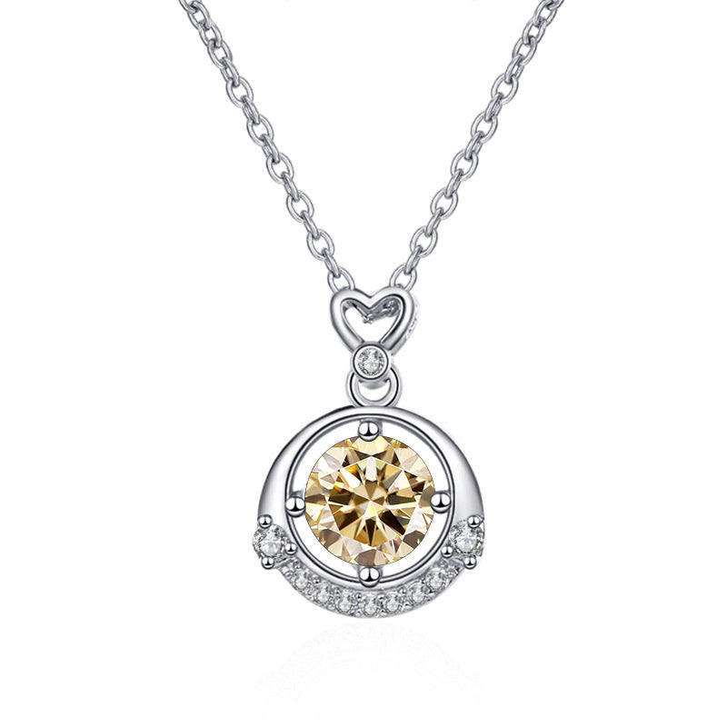 Classic small heart four-claw moissanite crown necklace with cross-border color, female pendant clavicle chain10